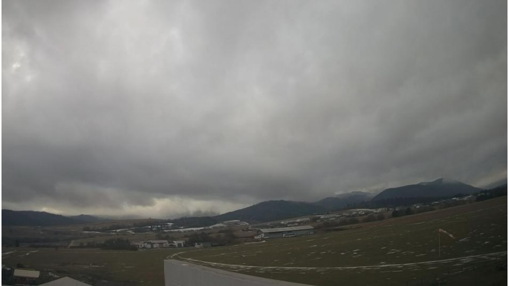 V stredu daždivo, niekde spočiatku aj so snežením